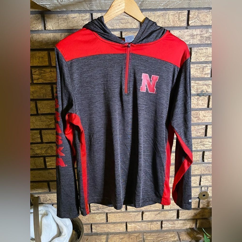 ‎Nebraska 1/4th zip pullover